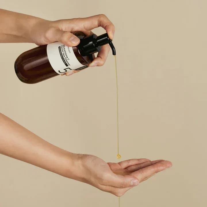 numbuzin  No. 5 Glutathione Vitamin Facial Spa Cleanser 200ml